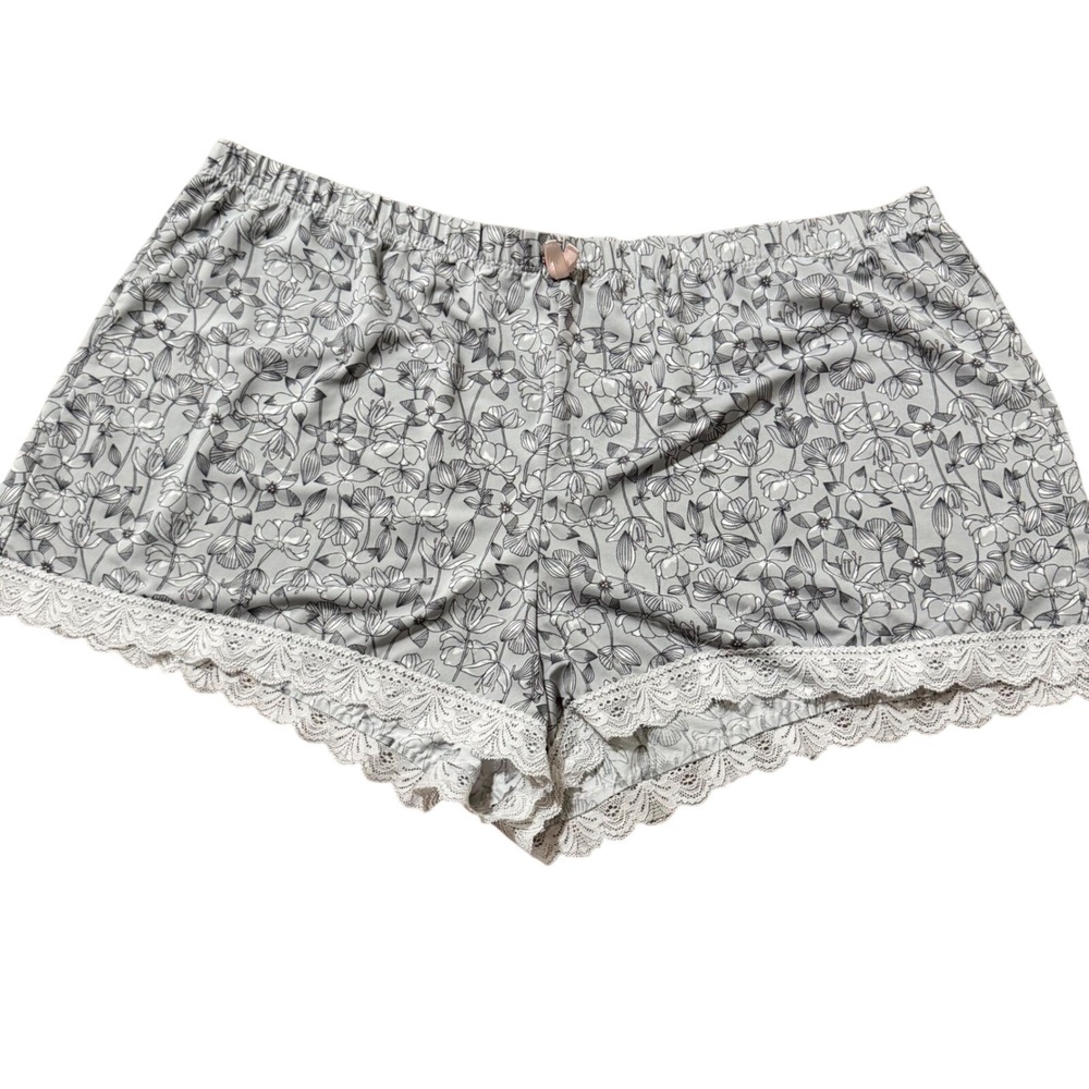 Floral Lace Trim Pajama Shorts Gray White Sleep Bottoms Size L‎